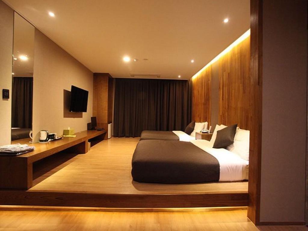 Hotel Rich Goyang Quarto foto